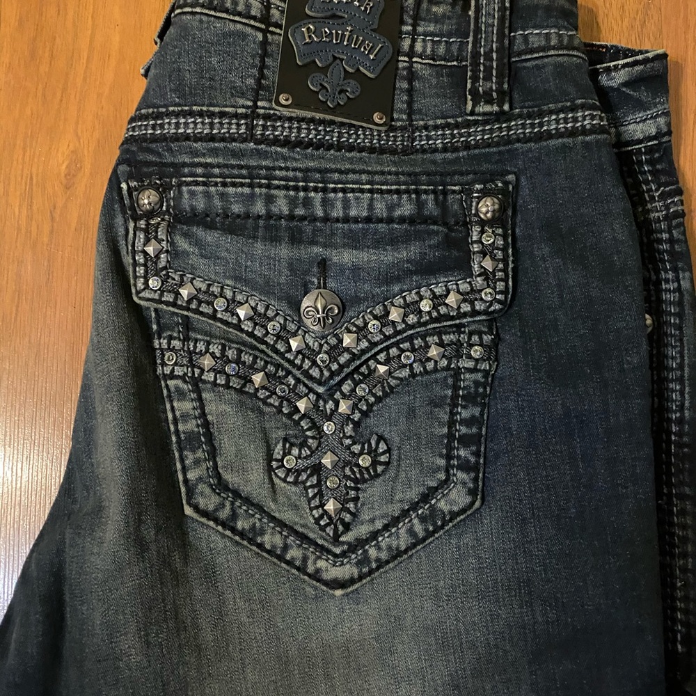 Rock Revival sz 42